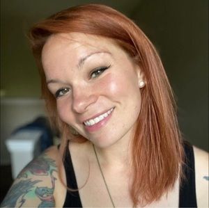 Meet your Posher, Annie